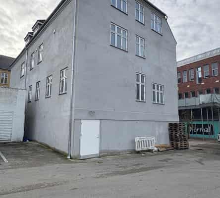 apartment Centrally located, newly renovated 1-room apartment