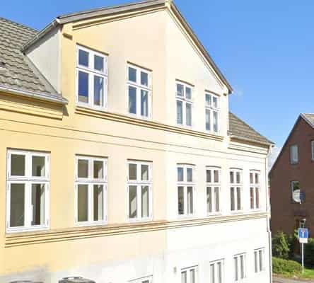 apartment Renoveret 3-værelses nær transport og faciliteter
