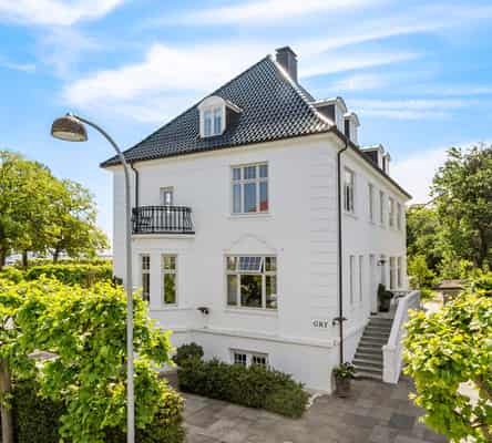 apartment Villa-lejlighed i Hellerup med udsigt over Øresund