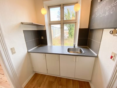 Central 2-værelses lejlighed med skøn gårdhave i Aalborg - Sankt Mortens Gade, Aalborg - 1