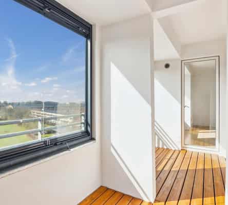 apartment Lovely 4-room apartment with balcony