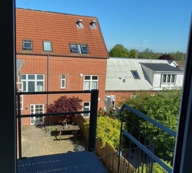 apartment Rummelig 4-værelses lejlighed i to plan