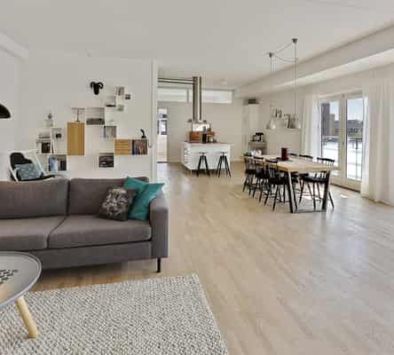 apartment 4-room apt. Copenhagen NW with balcony and elevator