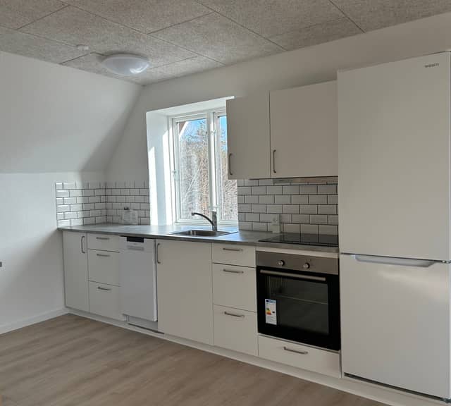 apartment Gennemrenoveret 2-plans lejlighed med nyt køkken