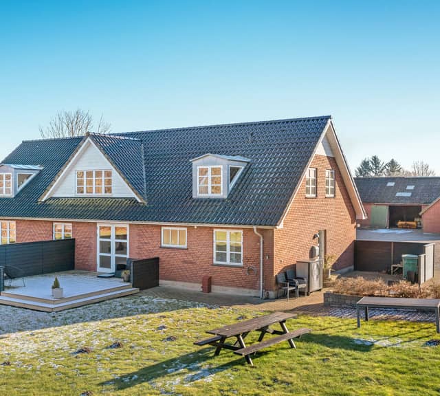 house Rummelig landejendom tæt ved Billund – 315 m²