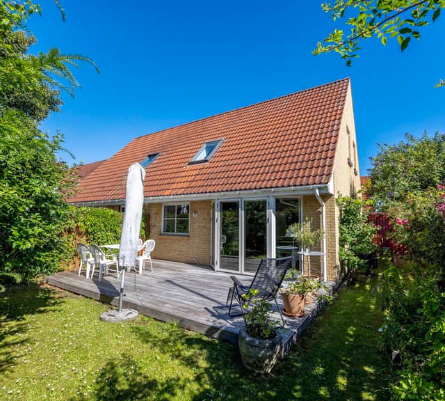 house Møbleret rækkehus nær natur og S-tog