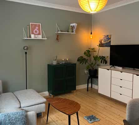 apartment Bright 2-room apartment in a raised living room with balcony
