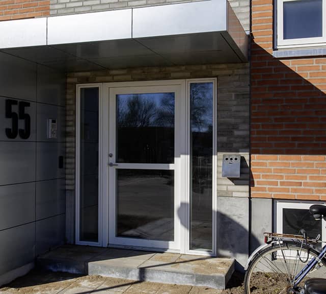 apartment Renoveret lejlighed med nye vinduer og gulve