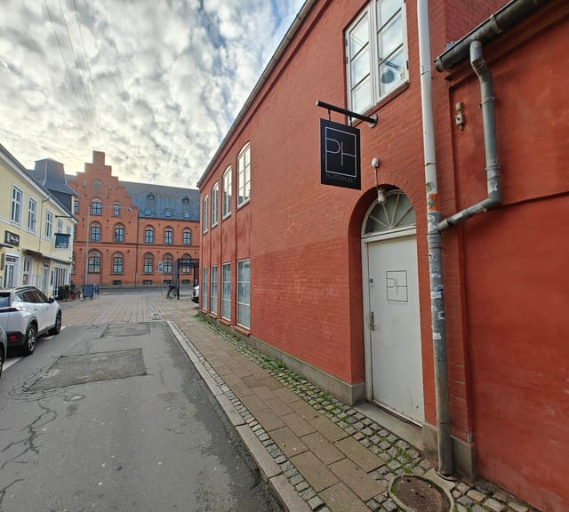 apartment Lys lejlighed tæt på station og byliv