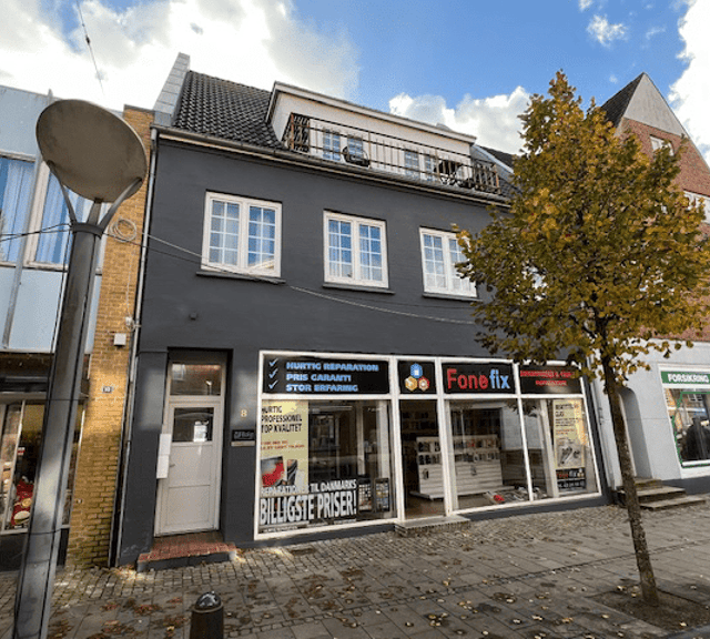 apartment Rummelig 3-værelses lejlighed i centrum, 82 m2