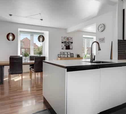 apartment Bright and spacious 3-room apartment in quiet Nørresundby