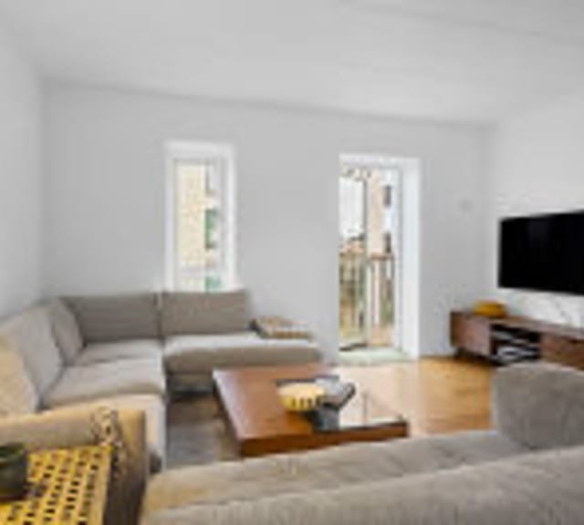 apartment Praktisk 4-værelses bolig med attraktiv beliggenhed på Frederiksberg