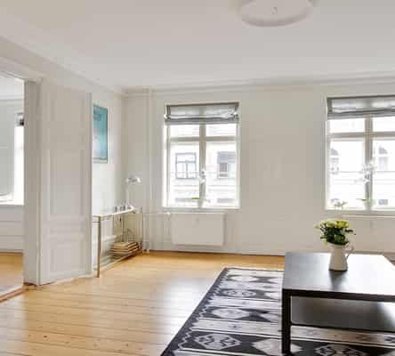 apartment Møbleret lejlighed med stor altan i centrum