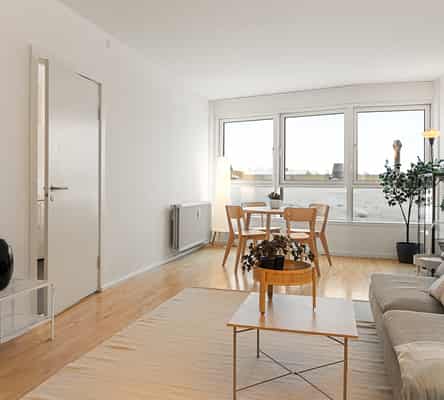 apartment Bright and tranquil apartment with panoramic views