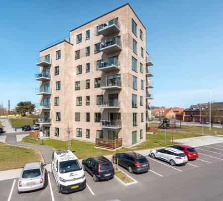 apartment Lys 2-værelses med privat terrasse og tagudsigt