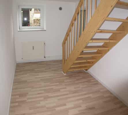 apartment Bright and spacious 4-room apartment close to parks