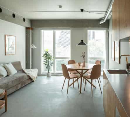 apartment Bright 1-room apartment with shared rooftop terrace