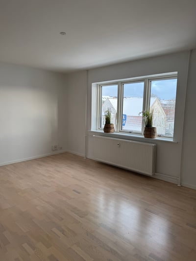 Lys 2-værelses lejlighed med vestvendt altan - Ny Kastetvej, Aalborg - 3