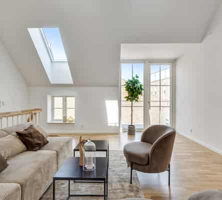 apartment Charmerende lejlighed med altan og moderne faciliteter