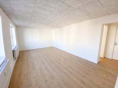 Rummelig 4-værelses lejlighed med masser af lys i Vejgaard - Grønnegade, Aalborg - 2