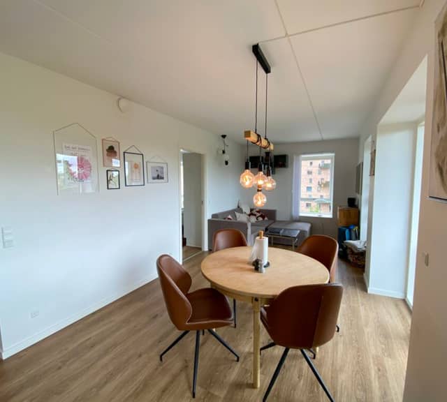 apartment Lys 2-værelses lejlighed i nybyg med altan og parkudsigt