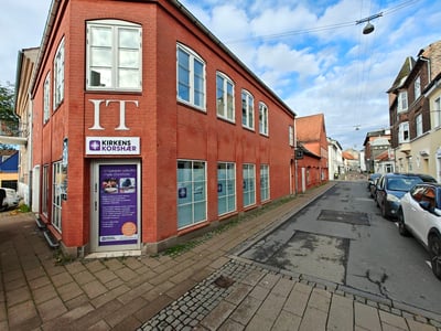 Lys lejlighed tæt på station og byliv - Hovedvagtsstræde, Helsingør - 1