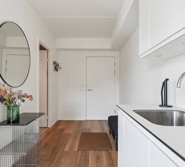 apartment 2-værelses lejlighed med altan og havneudsigt i Pakhuskajen
