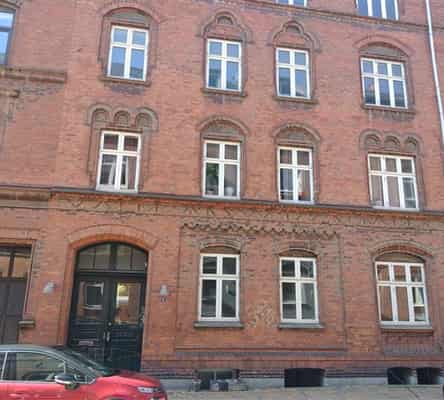 apartment 4-room Apartment with Shared Garden in Odense C