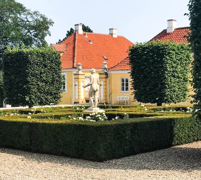 house Leje: Herskabsbolig på Frydenlund Slot