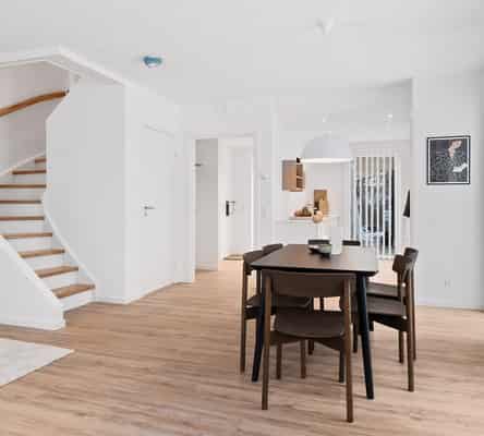 townhouse Modern 4-room terraced house in Jasminparken