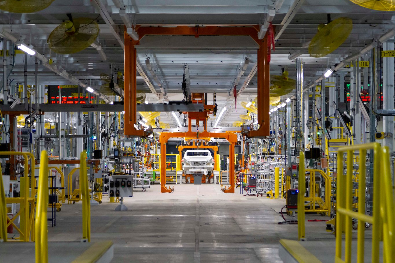 TechDogs-"An Image Of GM's Factory"