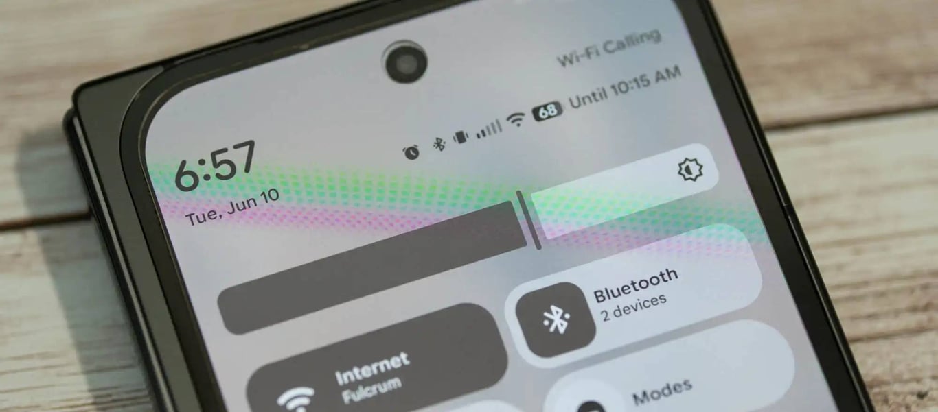 TechDogs-"An Image Showing Android 16 QPR1 Beta 2 New Update For Wi-Fi And Cellular Status Bar"