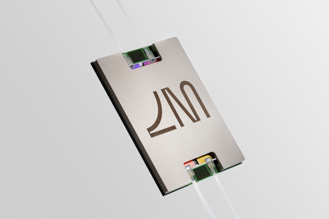 TechDogs-"An Image Of Silicon Valley Startup Lightmatter's Envise Chip"