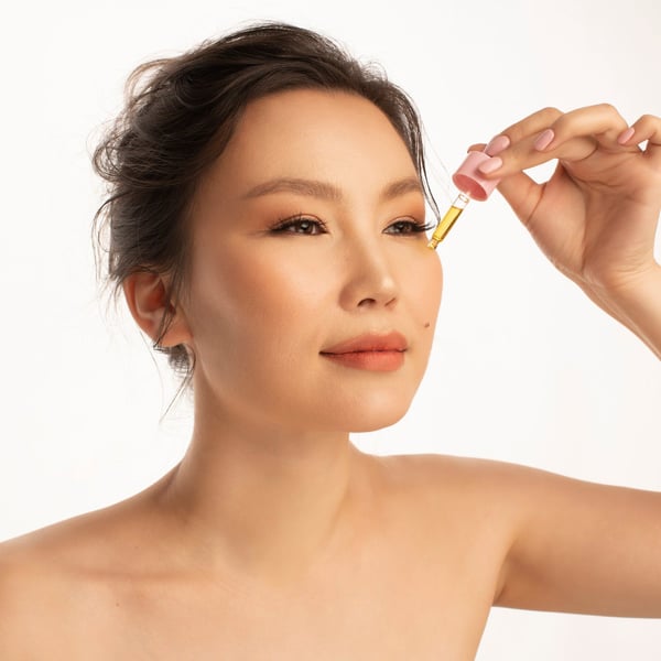 Organic Coffee Bean Oil Eye Treatment 2