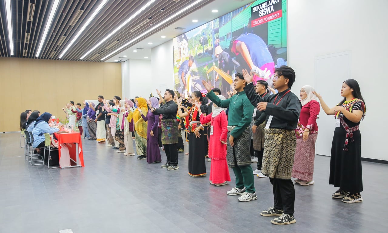 asean-youth-connect-bridge-beyond-borders-tinh-than-ket-noi-hop-tac-khu-vuc-g.jpg