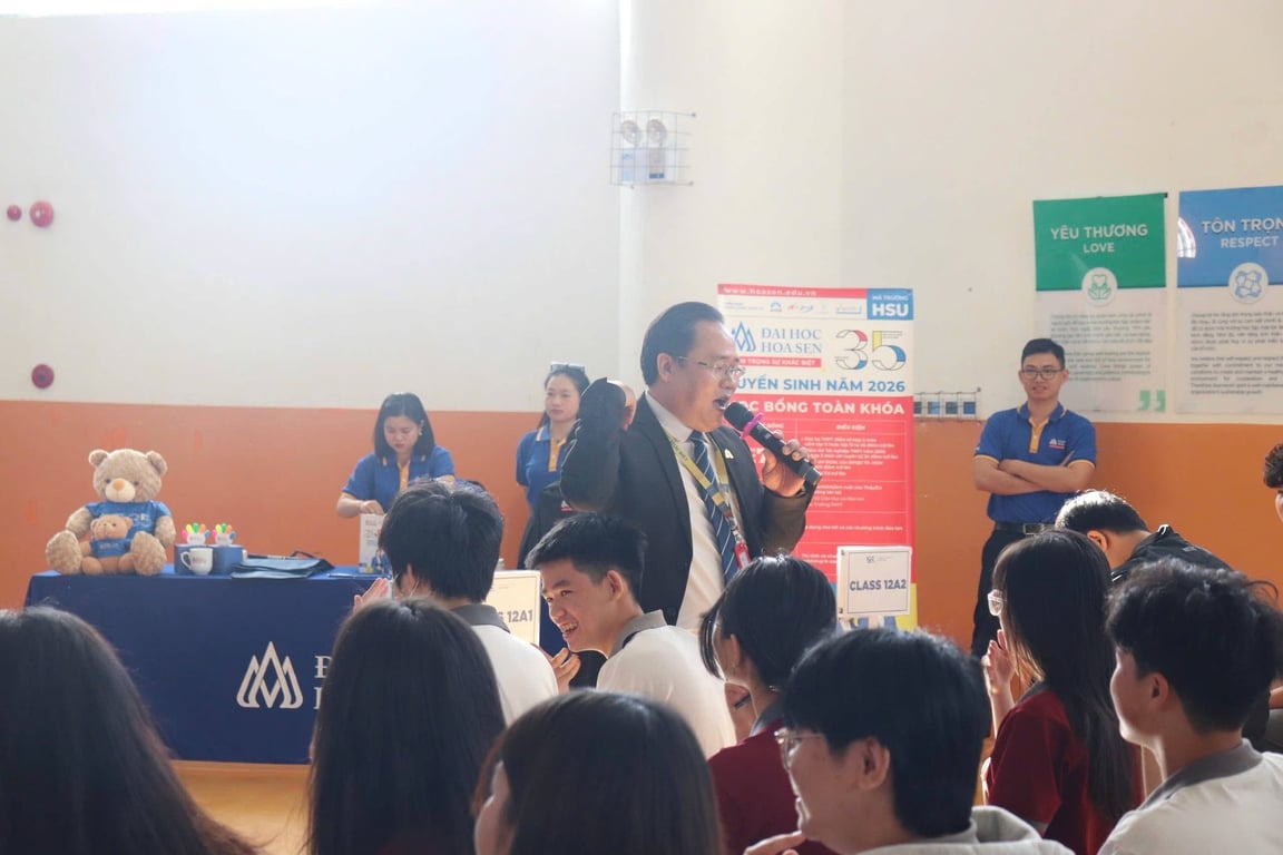 Trang bị kỹ năng giao tiếp mạng xã hội thông minh trên nền tảng số