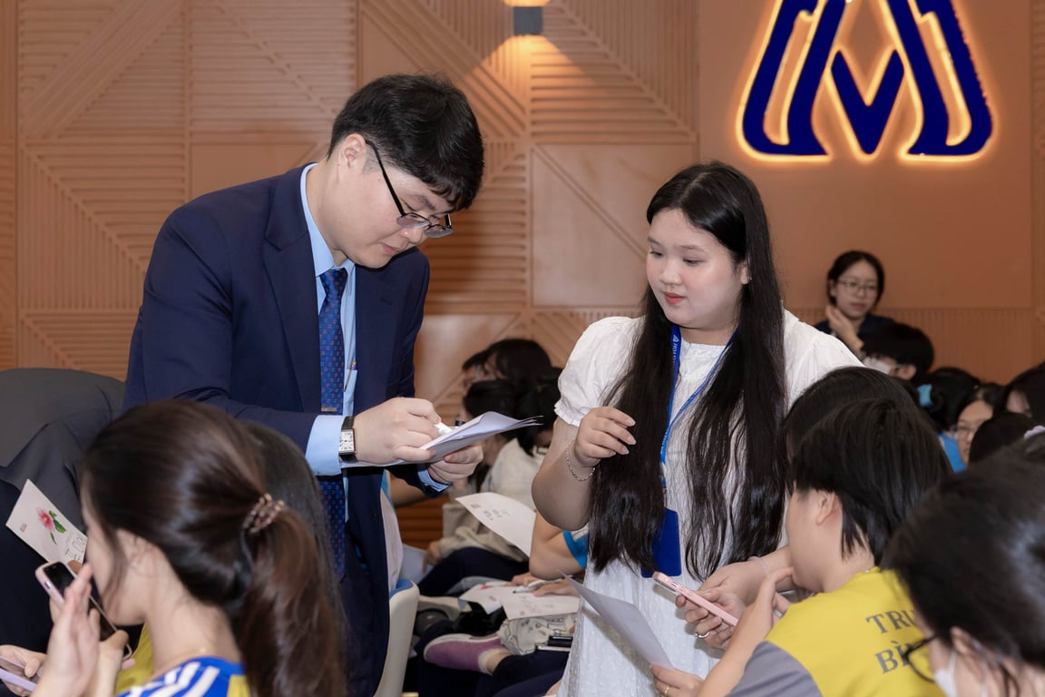 Khoảnh khắc đáng nhớ 18