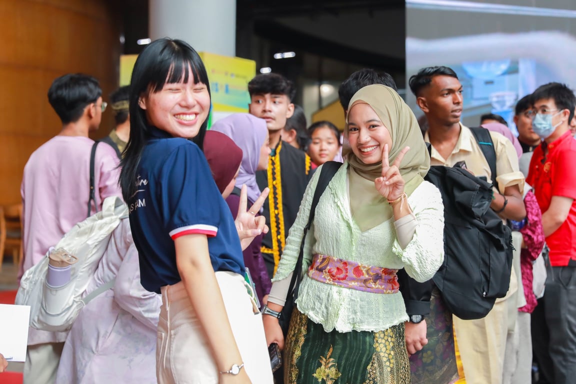 asean-youth-connect-bridge-beyond-borders-tinh-than-ket-noi-hop-tac-khu-vuc-a.jpg