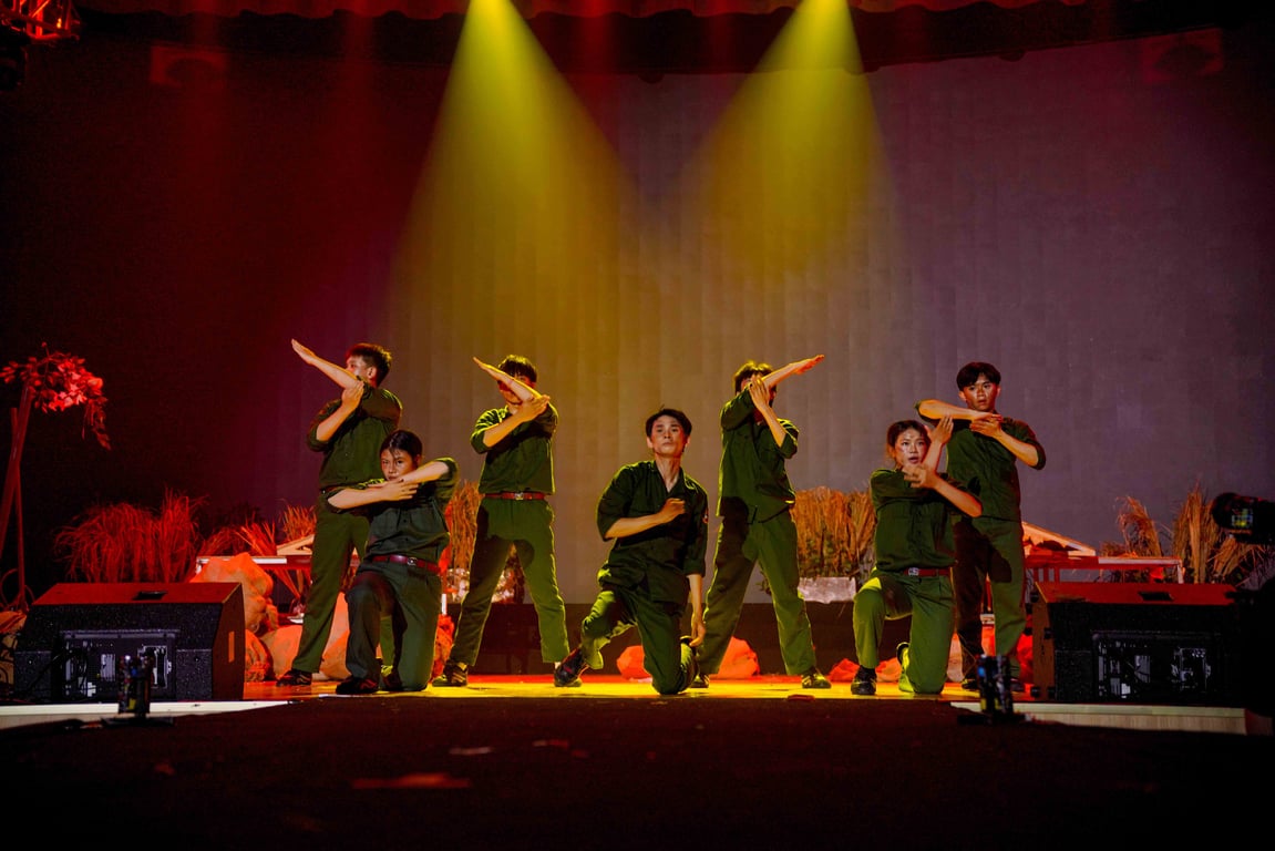 vlu-vanlangs-got-talent-2025-the-v-rising-hanh-trinh-toa-sang-cua-tai-nang-sinh-vien-van-lang-n.jpg