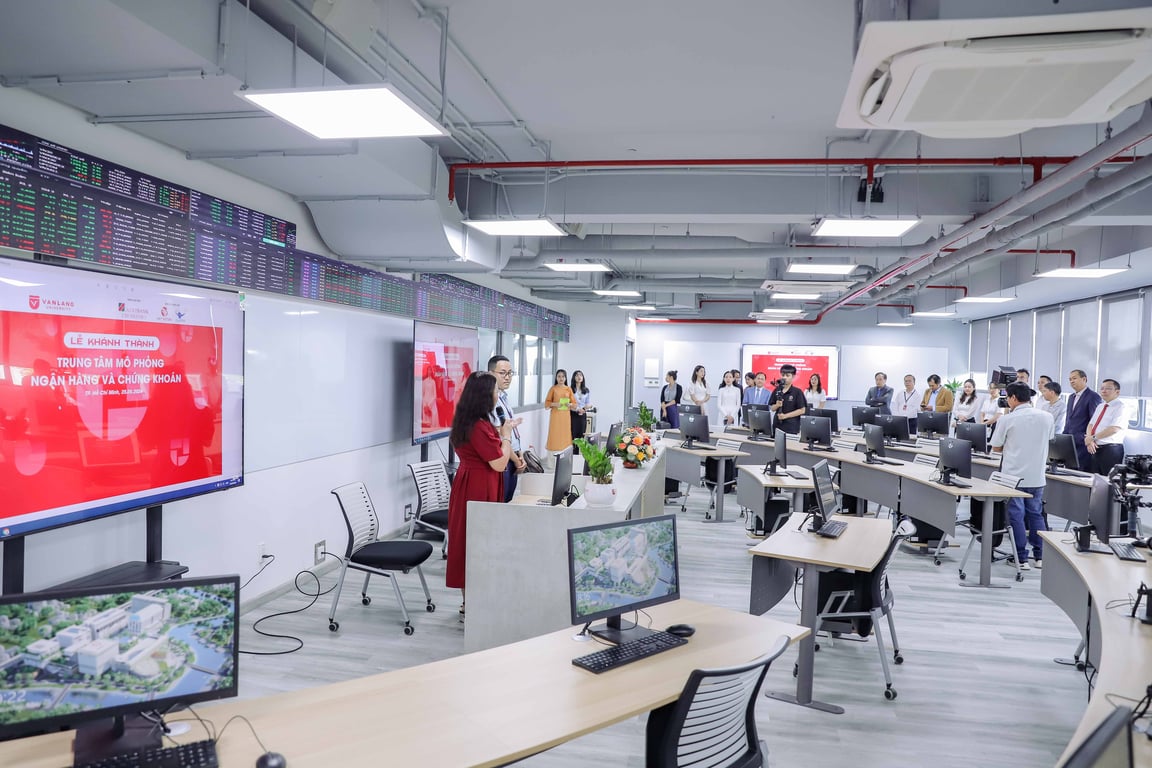 vlu-gen-z-chon-fintech-nganh-hoc-hot-tai-vlu-giua-thoi-dai-so-b.jpg