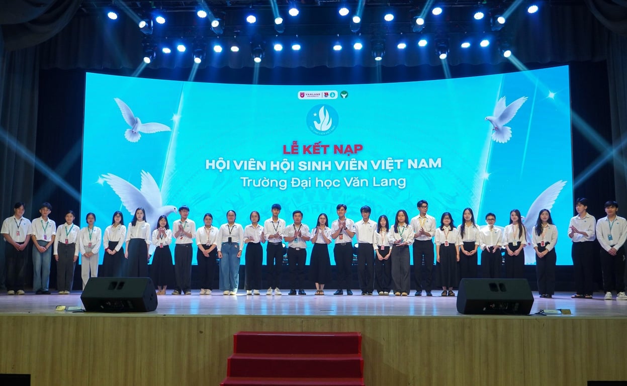 vlu-truong-dai-hoc-van-lang-khoi-dong-xuan-tinh-nguyen-2026-voi-chuong-trinh-xuan-tu-hao-tiep-buoc-truyen-thong-a.jpg