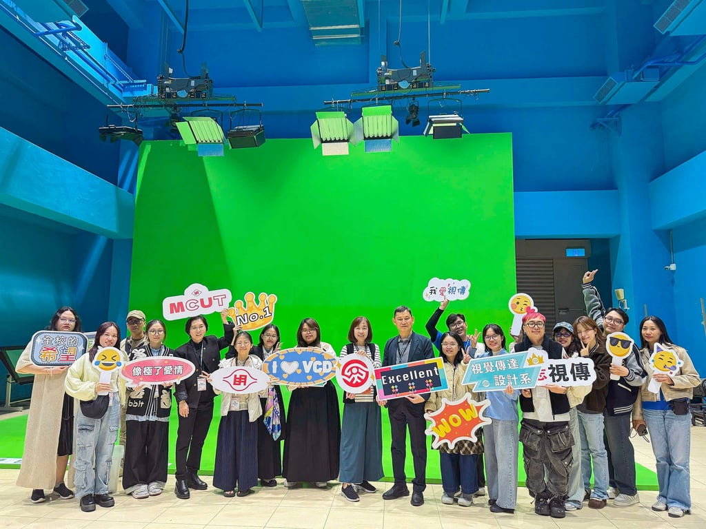 vlu-khi-nha-thiet-ke-trong-vai-tro-nha-nghien-cuu-hoc-vien-cao-hoc-my-thuat-ung-dung-van-lang-nghien-cuu-cong-dong-tai-dai-loan-b.jpg