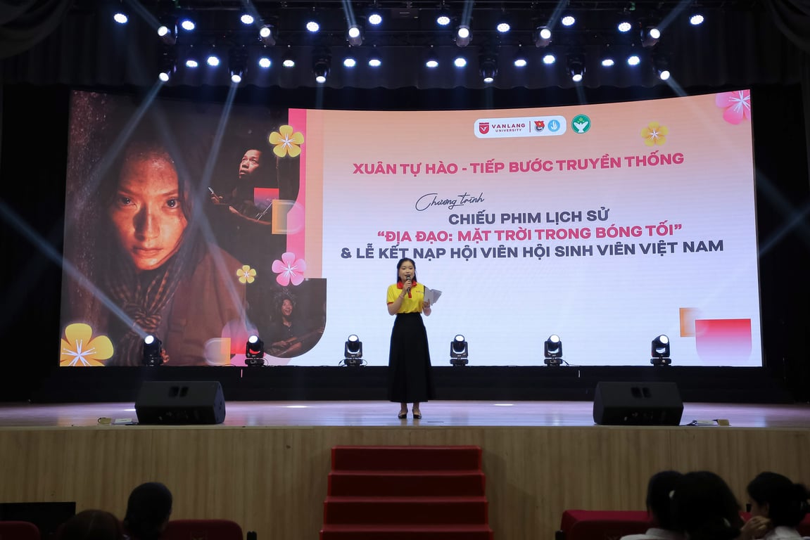 vlu-truong-dai-hoc-van-lang-khoi-dong-xuan-tinh-nguyen-2026-voi-chuong-trinh-xuan-tu-hao-tiep-buoc-truyen-thong-c.jpg