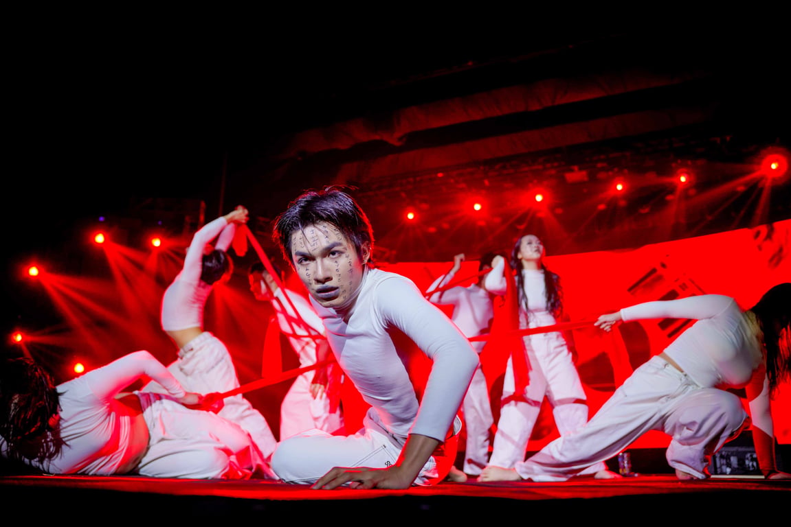 vlu-vanlangs-got-talent-2025-the-v-rising-hanh-trinh-toa-sang-cua-tai-nang-sinh-vien-van-lang-f.jpg