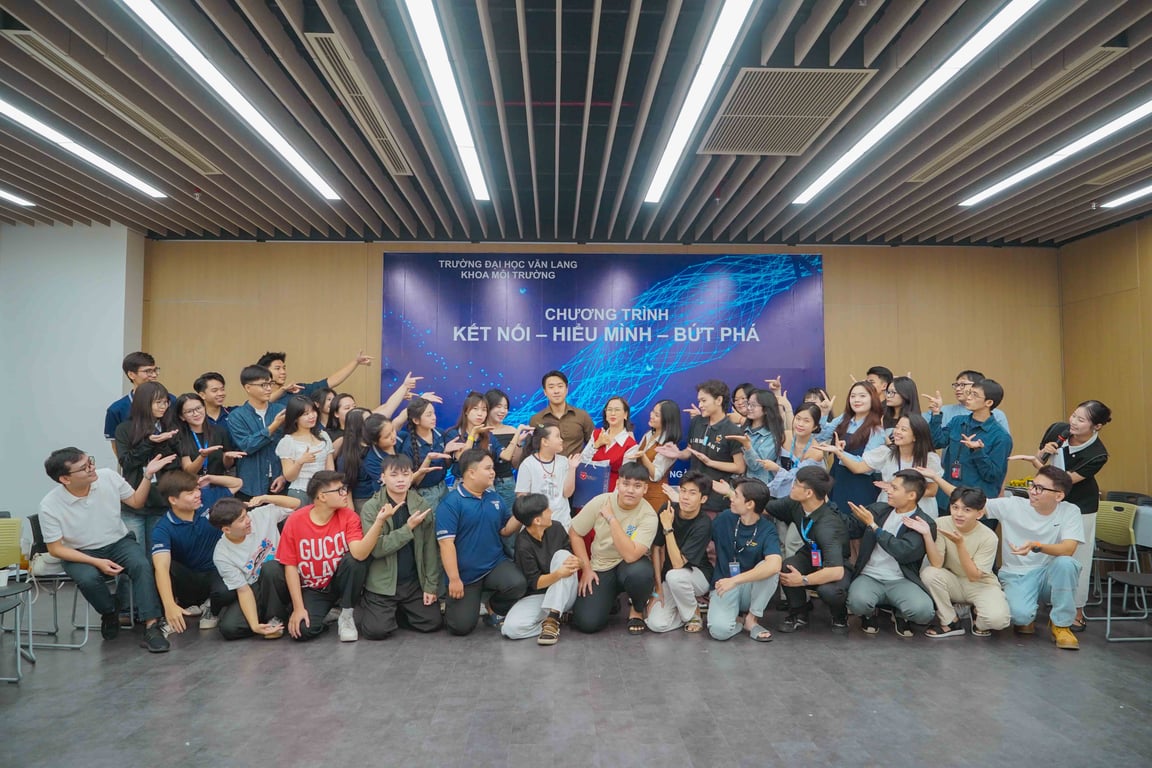 khoa-moi-truong-truong-dai-hoc-van-lang-to-chuc-chuong-trinh-ket-noi-hieu-minh-buc-pha-c.jpg