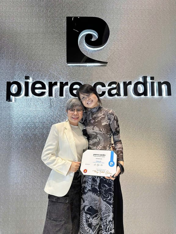 Sinh viên ngành Thiết kế thời trang được vinh danh “Sáng tạo xuất sắc” tại Pierre Cardin Fashion Show 2025