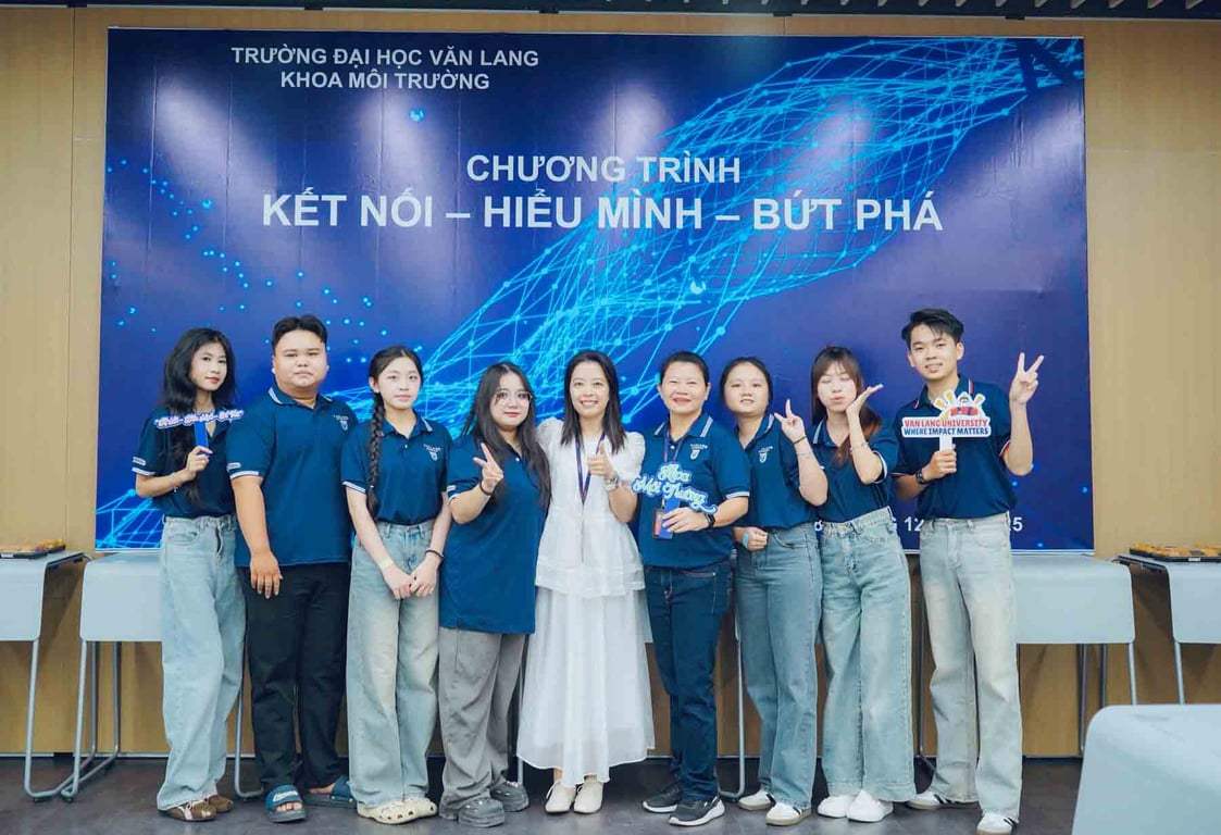 khoa-moi-truong-truong-dai-hoc-van-lang-to-chuc-chuong-trinh-ket-noi-hieu-minh-buc-pha-b.jpg