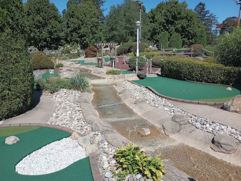 Farmview Golf Center banner