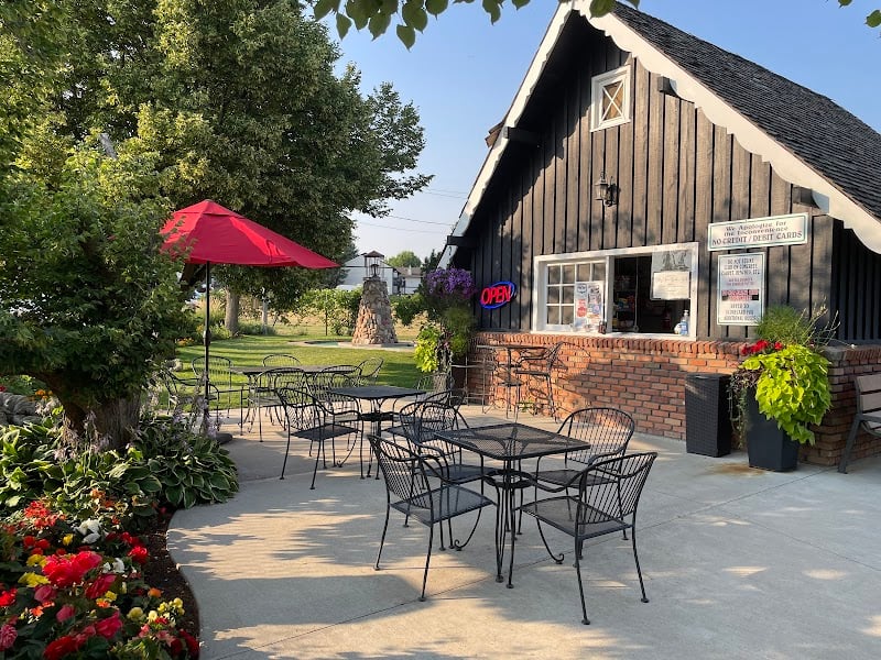 Valley View Garden Golf banner