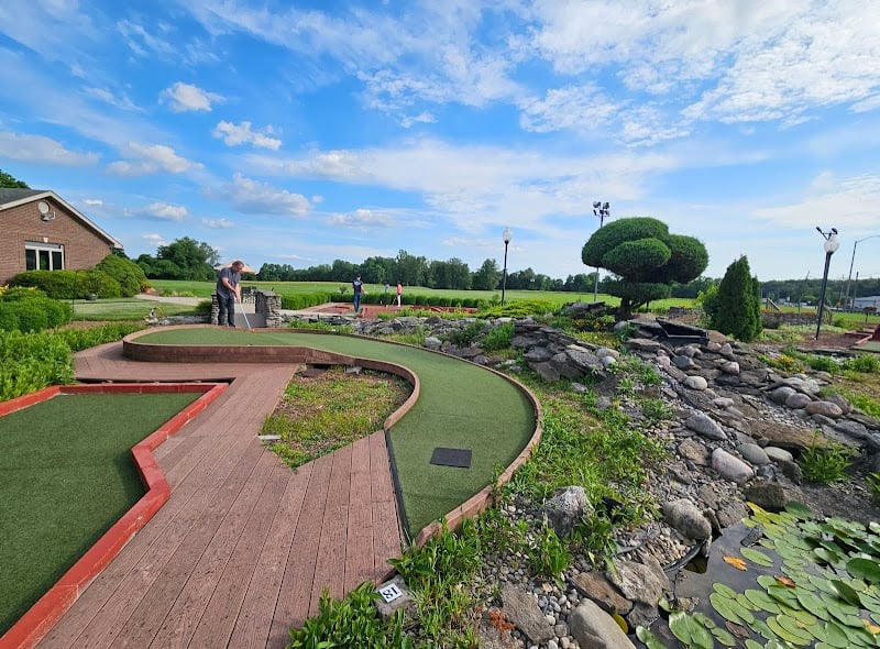 Clifty Golf Range banner